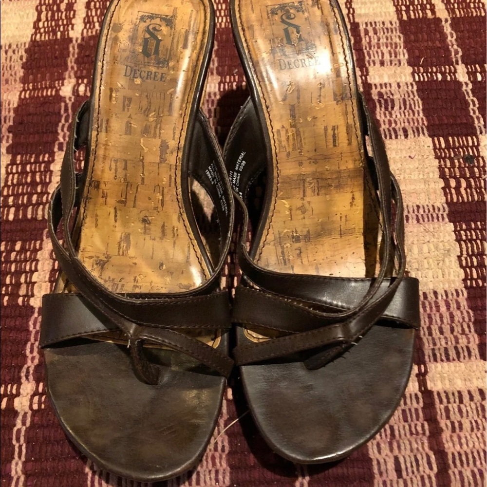 Decree sandal - Picture 2 of 4